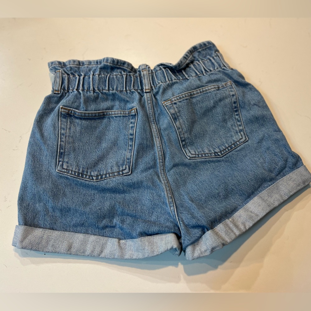 Topshop High waisted ruched denim shorts size 8 never been worn.